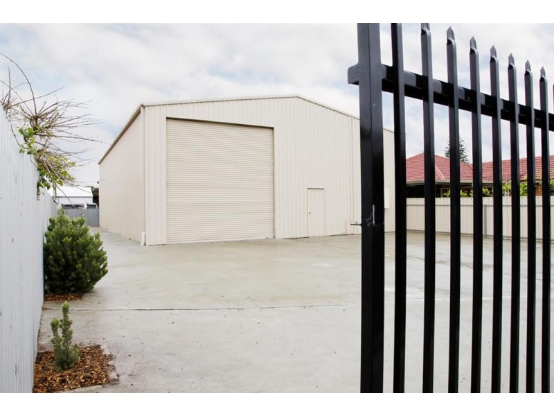10 Fourth Street, Wingfield SA 5013