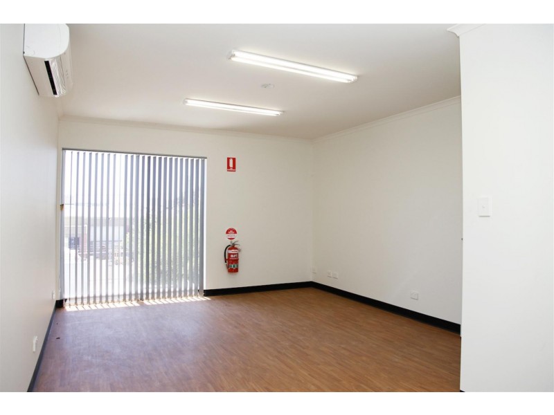 31 Sixth Street, Wingfield SA 5013