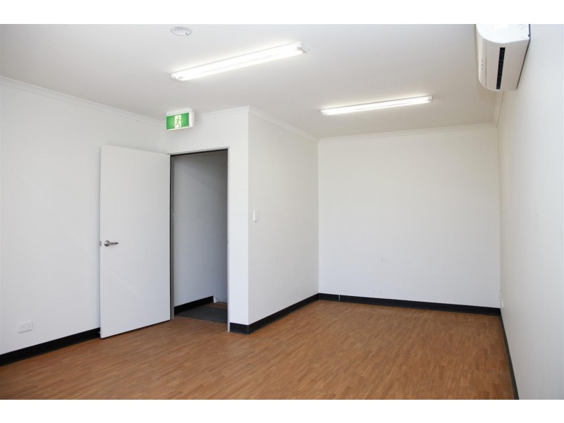 31 Sixth Street, Wingfield SA 5013