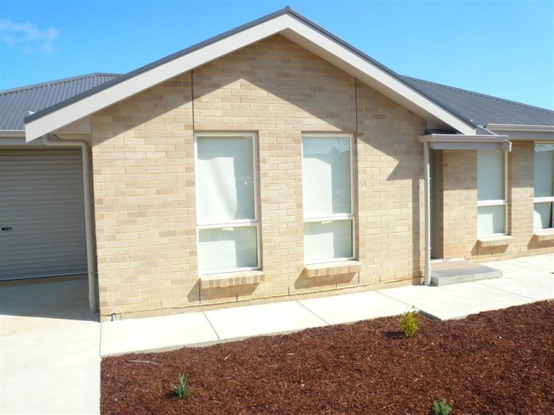 8 Tina Court, Elizabeth Park SA 5113