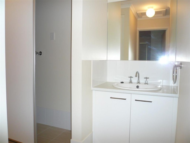 8 Tina Court, Elizabeth Park SA 5113