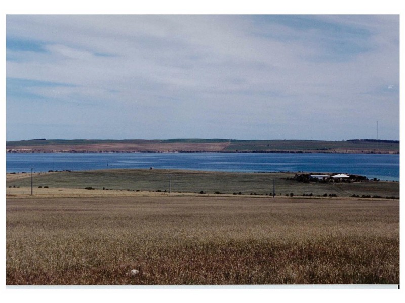 11 Brougham Place, Streaky Bay SA 5680