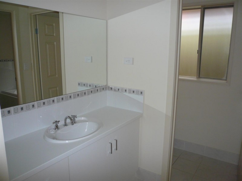 28 White Crescent, Seacombe Gardens SA 5047