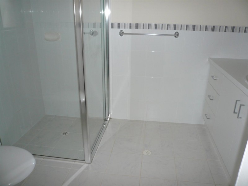 28 White Crescent, Seacombe Gardens SA 5047