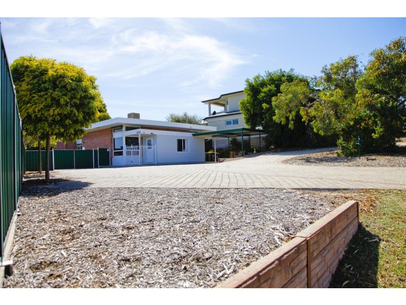 35 Angas Crescent, Marino SA 5049