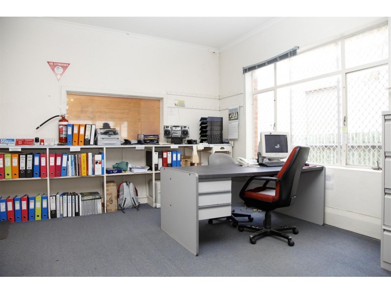 100 Henley Beach Road, Mile End SA 5031