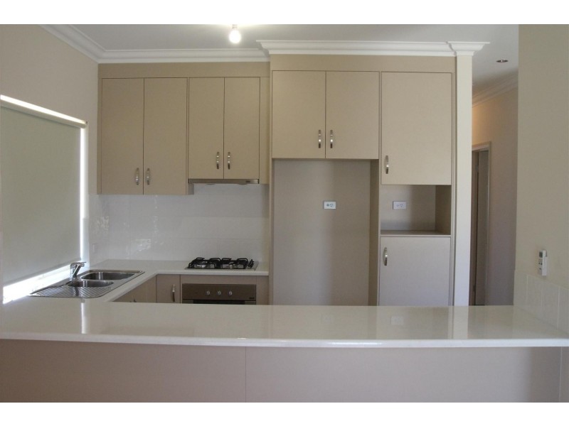 33 Aquamarine Avenue, Aldinga Beach SA 5173