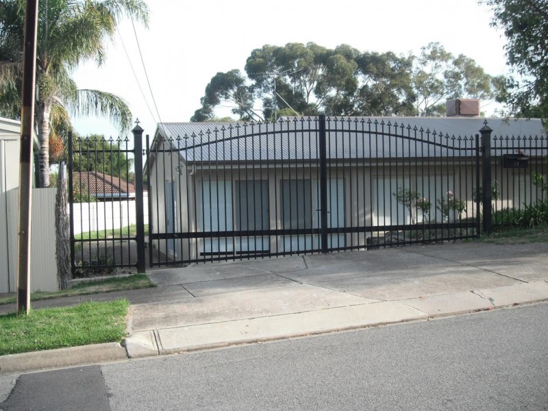 28 Glenda Avenue, Morphett Vale SA 5162