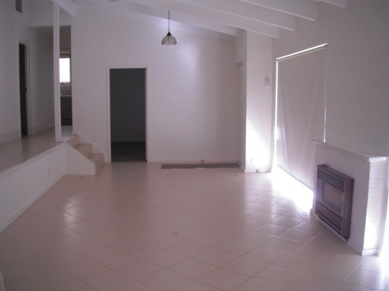 28 Glenda Avenue, Morphett Vale SA 5162