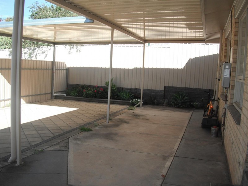 28 Glenda Avenue, Morphett Vale SA 5162