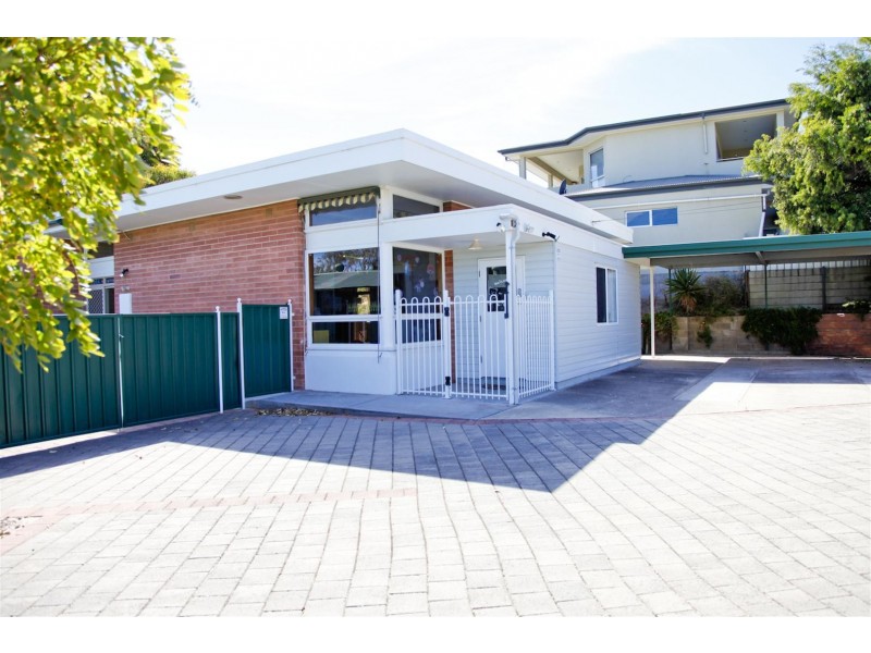 35 Angas Crescent, Marino SA 5049