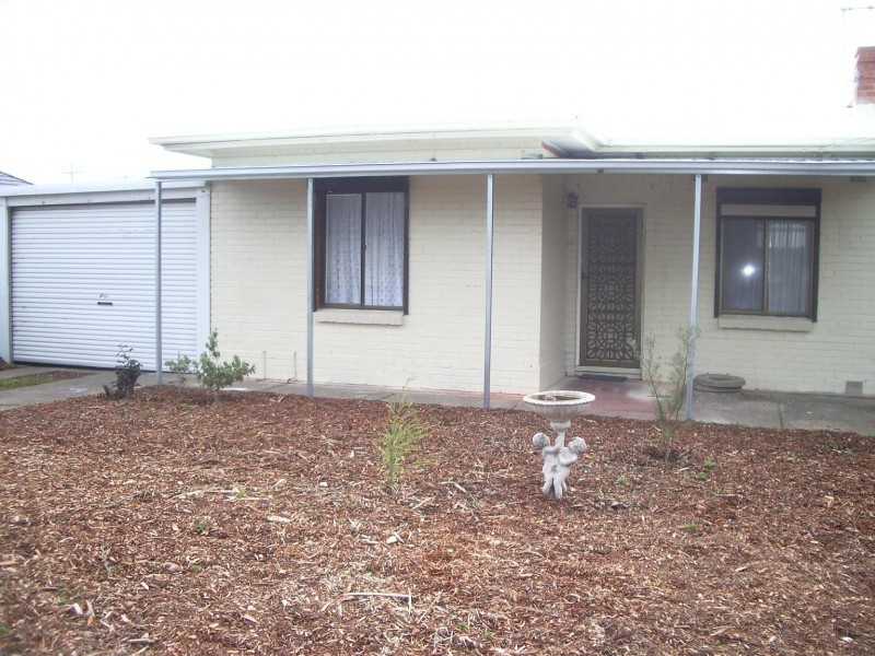 37 Tiparra Avenue, Park Holme SA 5043