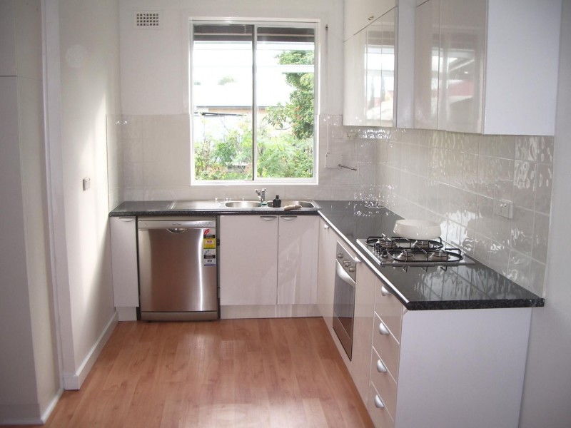 37 Tiparra Avenue, Park Holme SA 5043