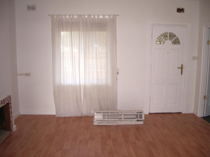 37 Tiparra Avenue, Park Holme SA 5043