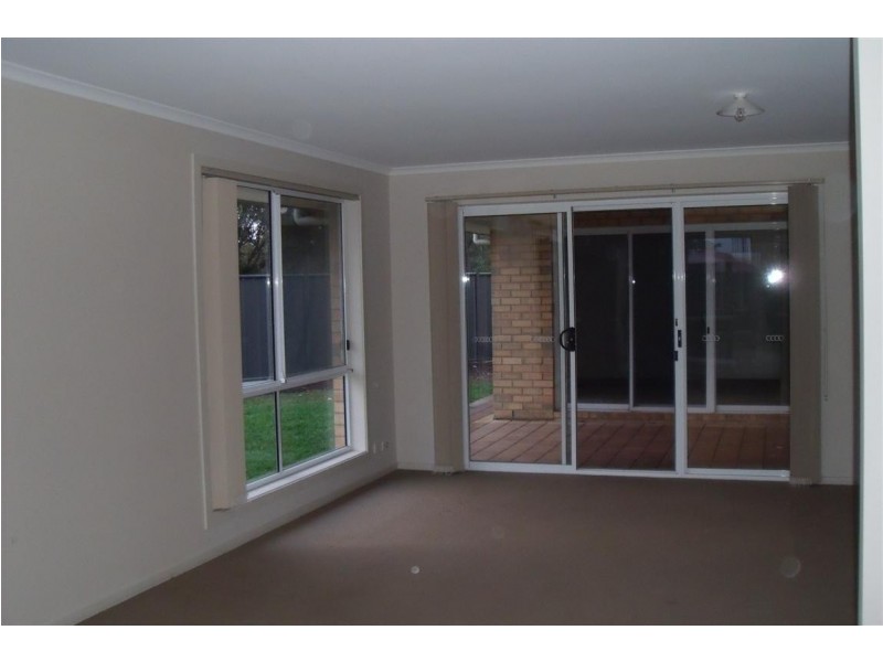 55 Wattlebird Drive, Burton SA 5110