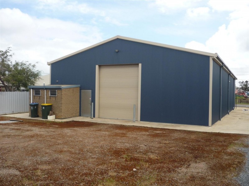 3 Railway Terrace, Wingfield SA 5013