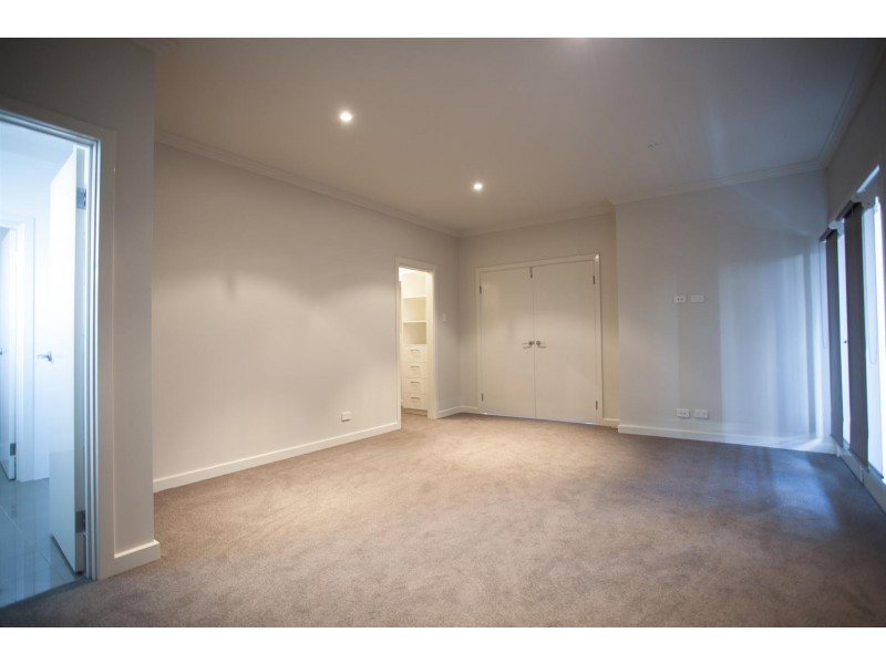 10 Waterhouse Court, Craigburn Farm SA 5051