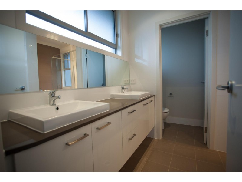 10 Waterhouse Court, Craigburn Farm SA 5051