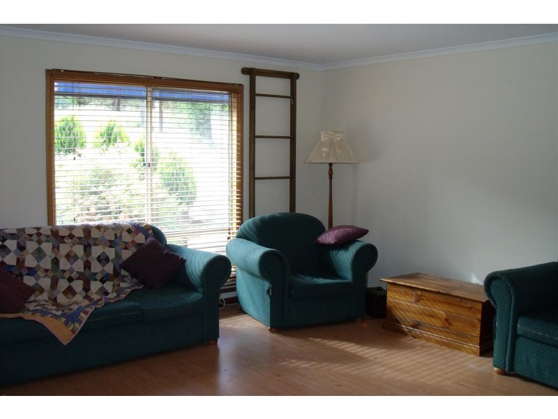 90 Carbenet Drive, Hackham SA 5163