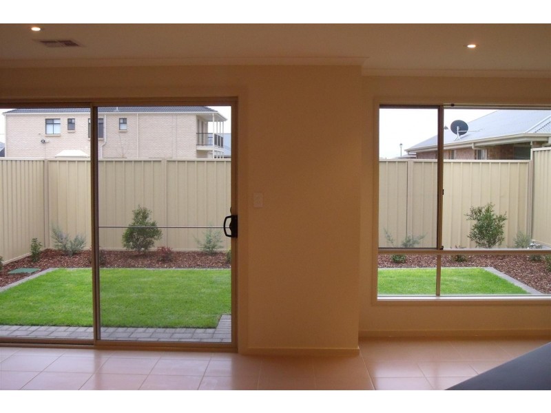 24 Flag Street, Seaford Meadows SA 5169