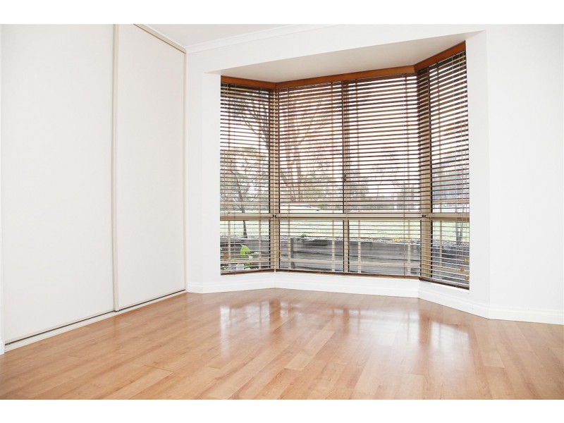 52 Fraser Avenue, Happy Valley SA 5159