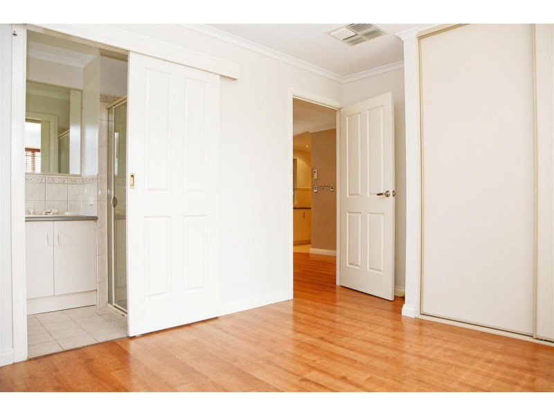 52 Fraser Avenue, Happy Valley SA 5159