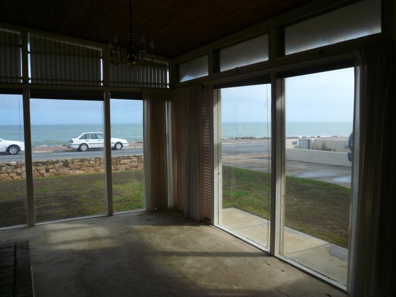 38 North Esplanade, Glenelg North SA 5045