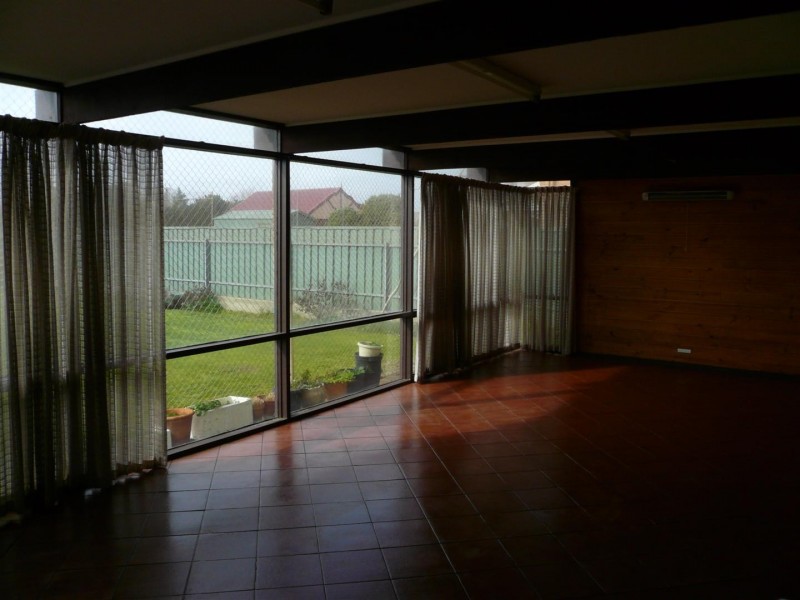 38 North Esplanade, Glenelg North SA 5045