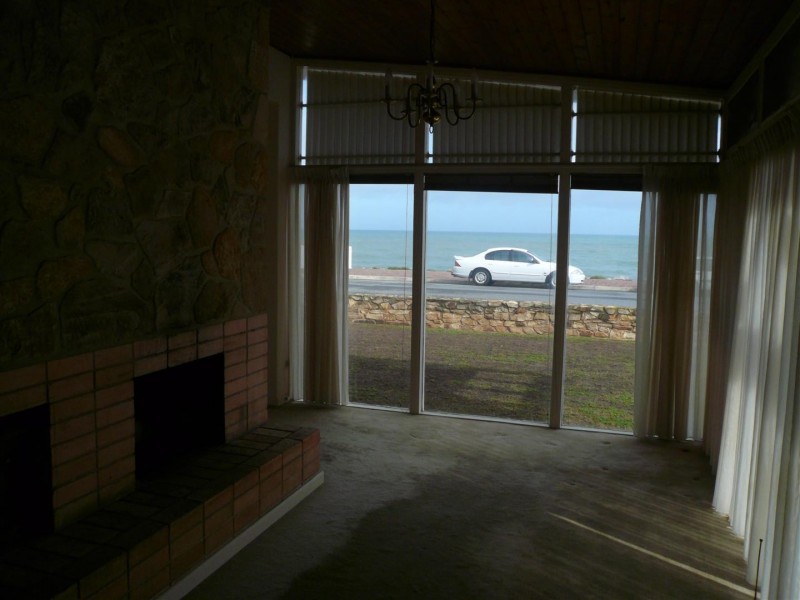 38 North Esplanade, Glenelg North SA 5045