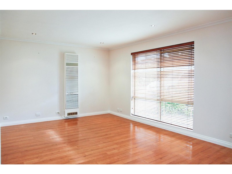 52 Fraser Avenue, Happy Valley SA 5159