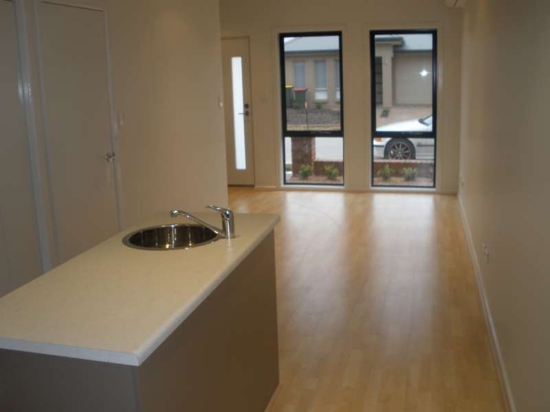 3 Franklin Avenue, Mawson Lakes SA 5095