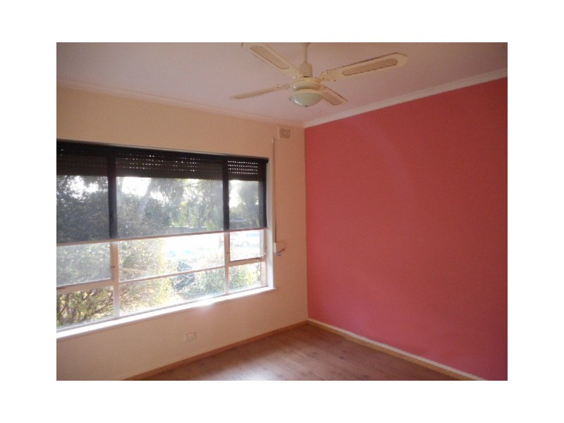 2 Graham Street, Para Hills SA 5096