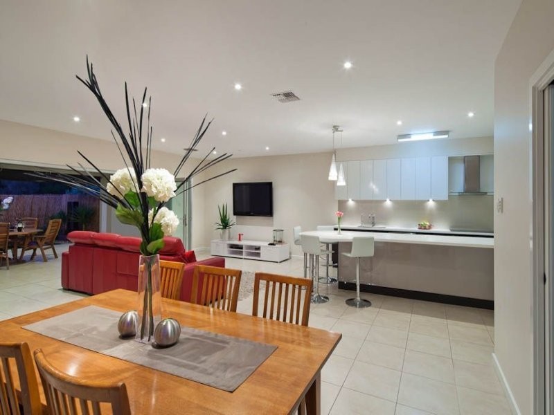 4 Alexander Avenue, Grange SA 5022