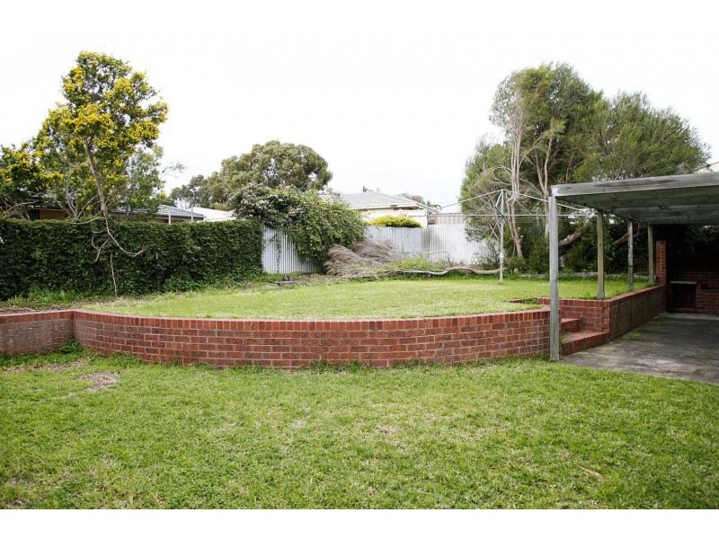 11 Mason Avenue, Happy Valley SA 5159