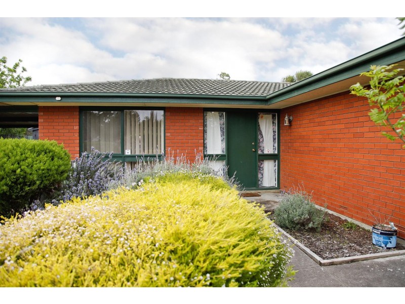 11 Mason Avenue, Happy Valley SA 5159