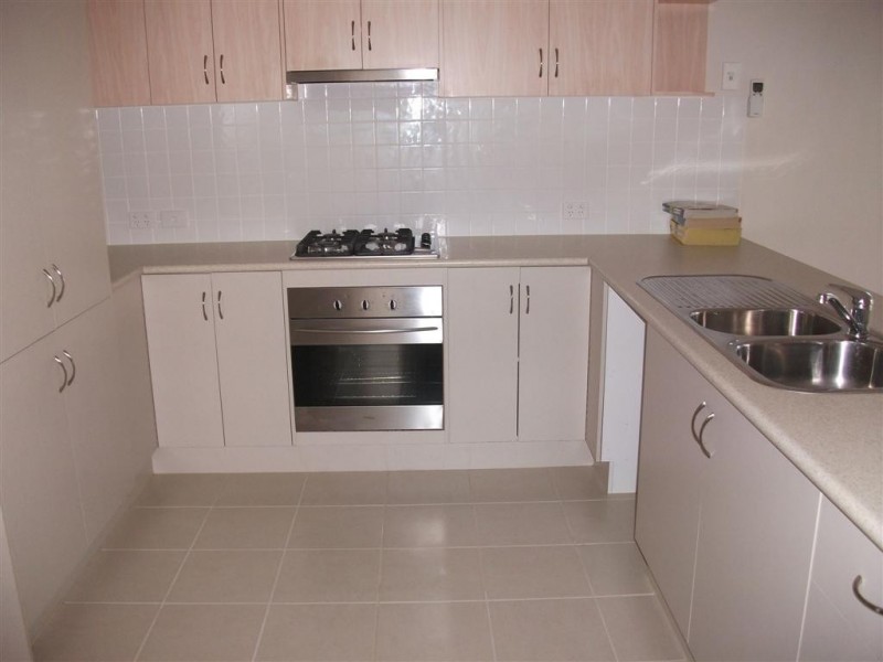 4 Albert court, Andrews Farm SA 5114