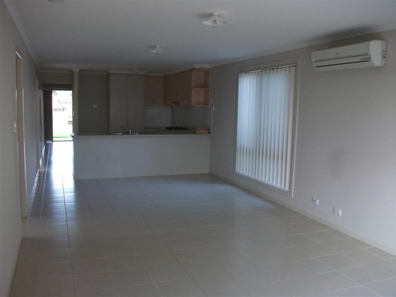 4 Albert court, Andrews Farm SA 5114