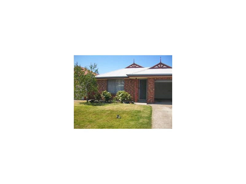 17 Matthew Flinders Drive, Encounter Bay SA 5211