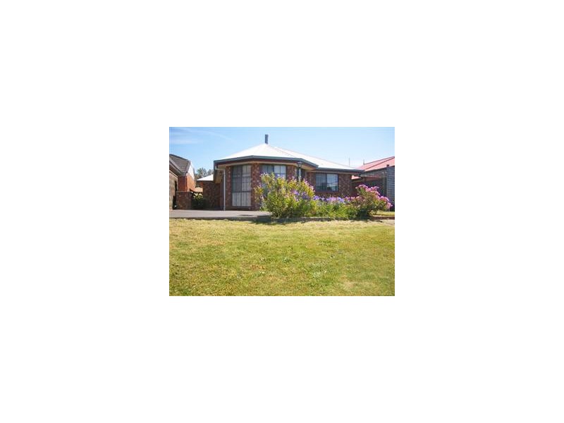 17 Matthew Flinders Drive, Encounter Bay SA 5211