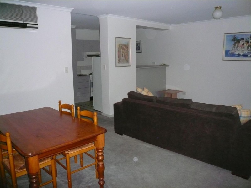 2/29 St Helena Place, Adelaide SA 5000