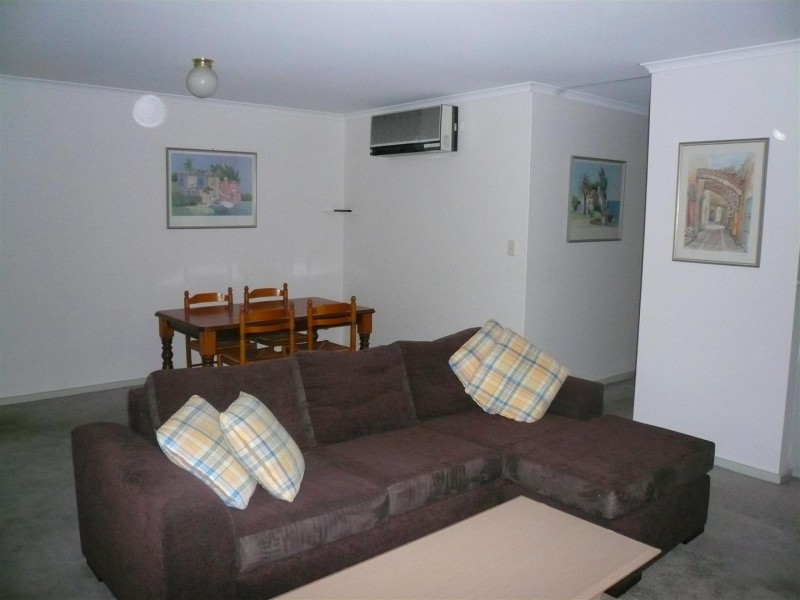 2/29 St Helena Place, Adelaide SA 5000