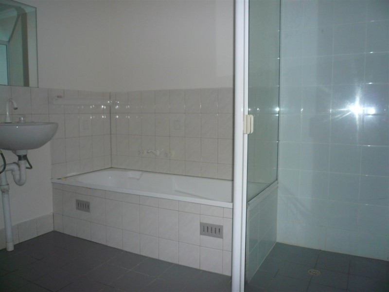 2/29 St Helena Place, Adelaide SA 5000