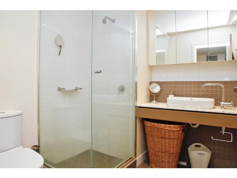 Apart 206, 1-2 Tarni Court, Spinnaker Sky Homes, Port Adelaide SA 5015