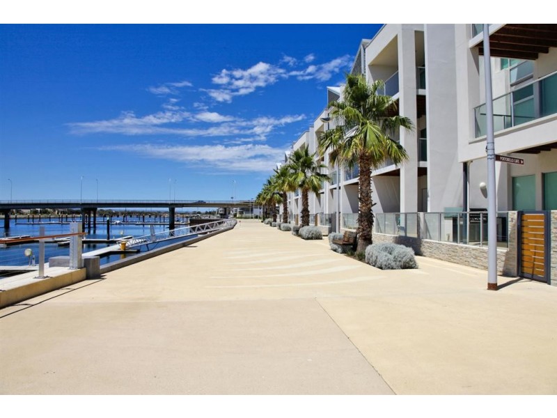 Apart 206, 1-2 Tarni Court, Spinnaker Sky Homes, Port Adelaide SA 5015