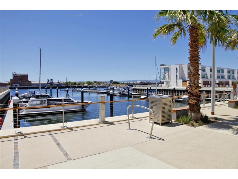 Apart 206, 1-2 Tarni Court, Spinnaker Sky Homes, Port Adelaide SA 5015