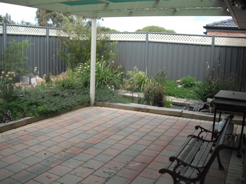 25 Wattlebird Drive, Burton SA 5110