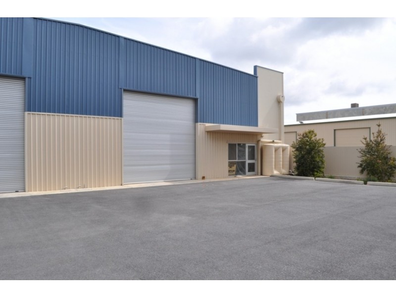 3 and 4, 25 Beafield Road, Para Hills West SA 5096