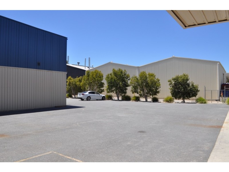 3 and 4, 25 Beafield Road, Para Hills West SA 5096