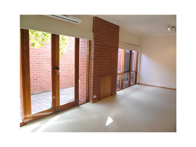 2/7 Roebuck Street, Mile End SA 5031