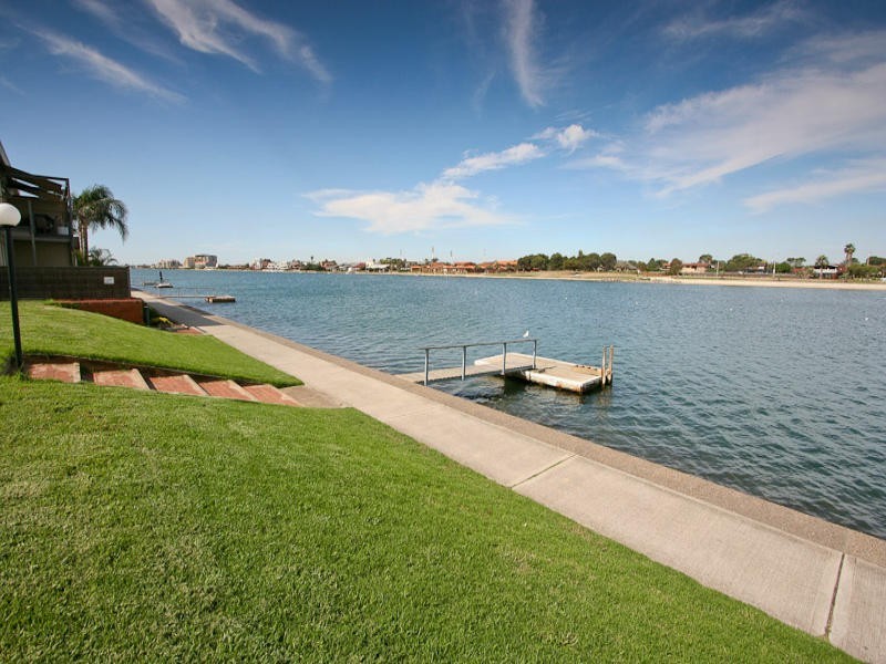 5/72 Military Road, Tennyson SA 5022